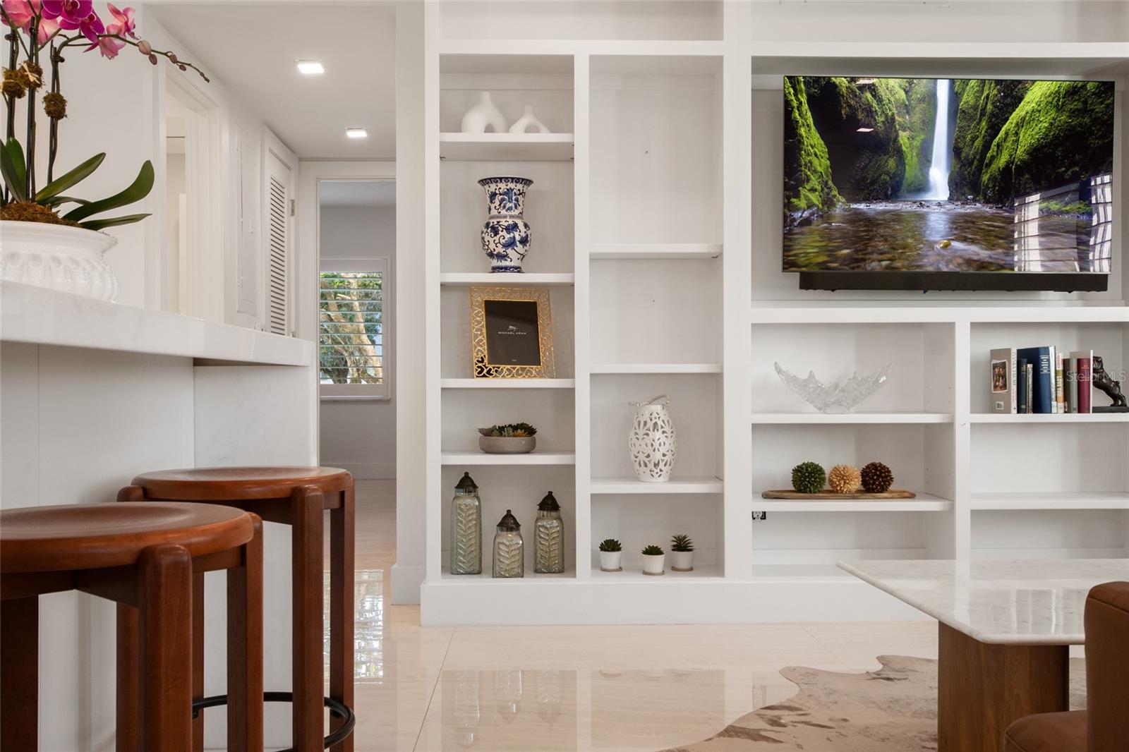 LAKE MAITLAND TERRACE APTS - Residential