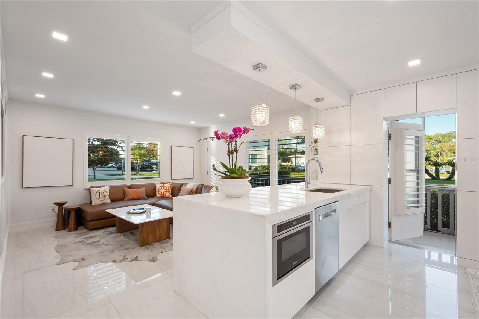 LAKE MAITLAND TERRACE APTS - Residential