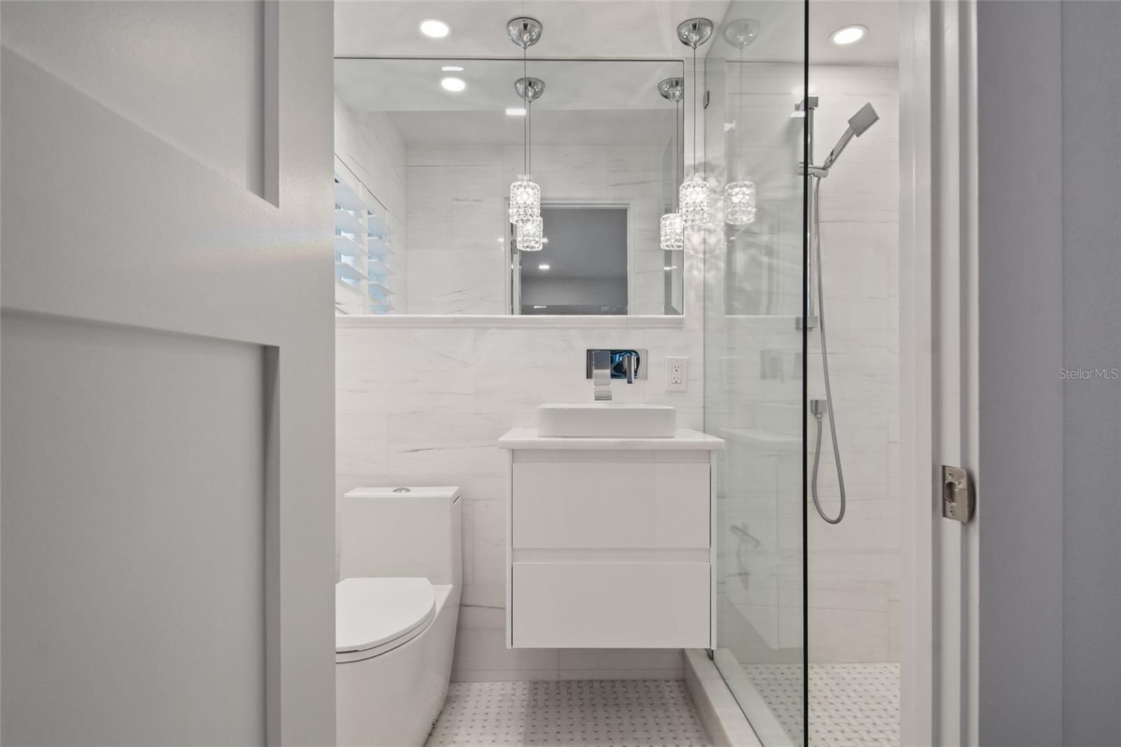 LAKE MAITLAND TERRACE APTS - Residential