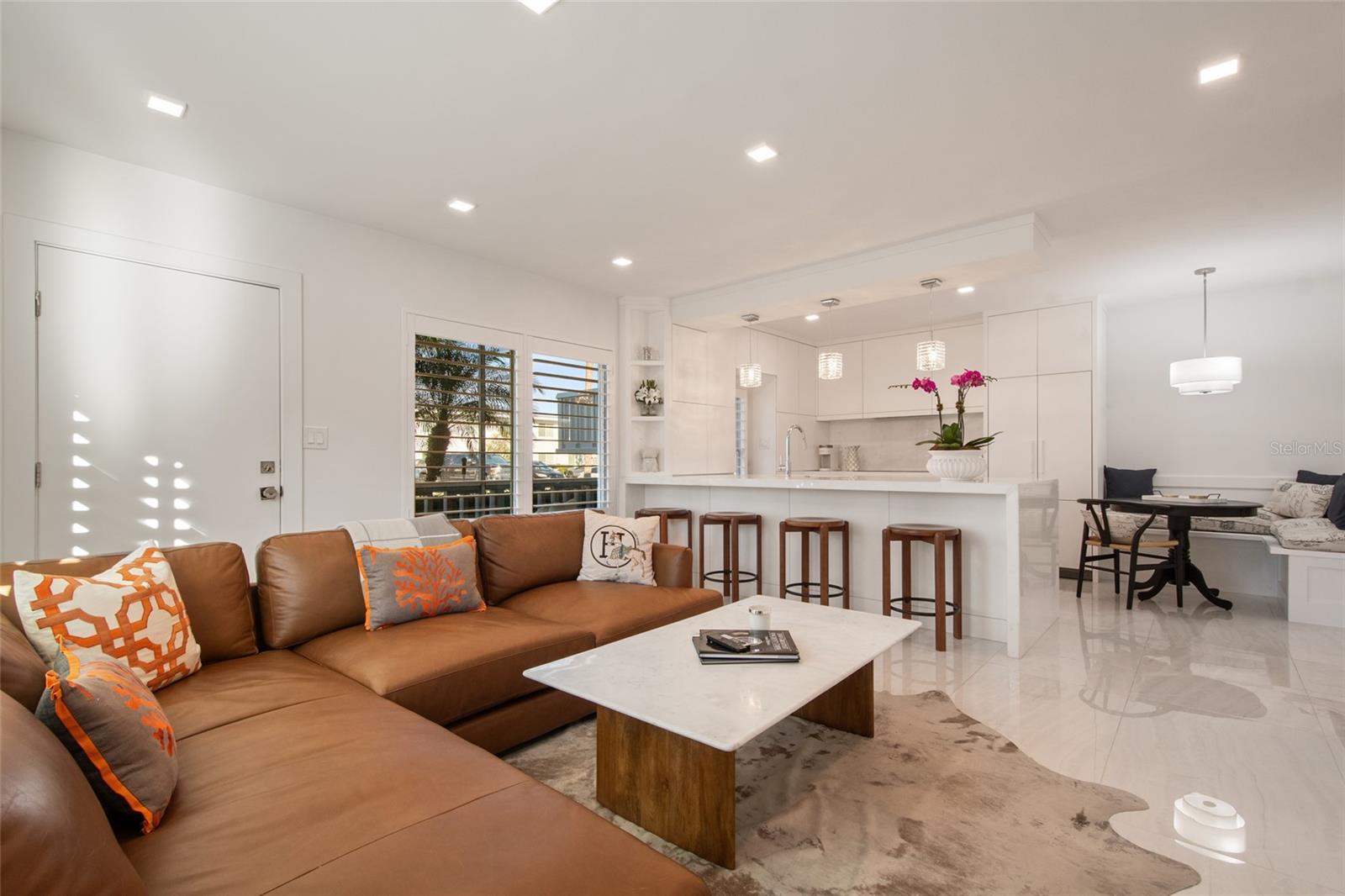 LAKE MAITLAND TERRACE APTS - Residential