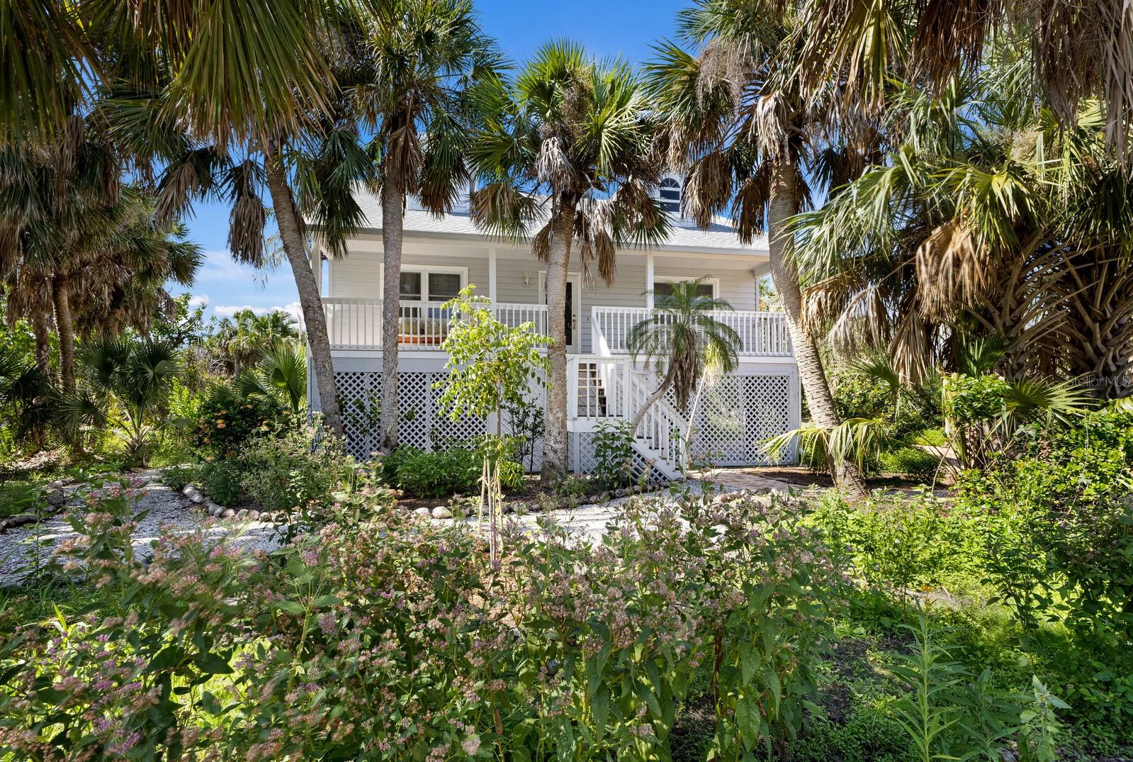 GOLDEN BEACH - Residential