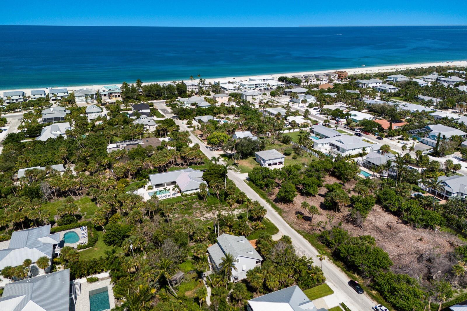 GOLDEN BEACH - Residential