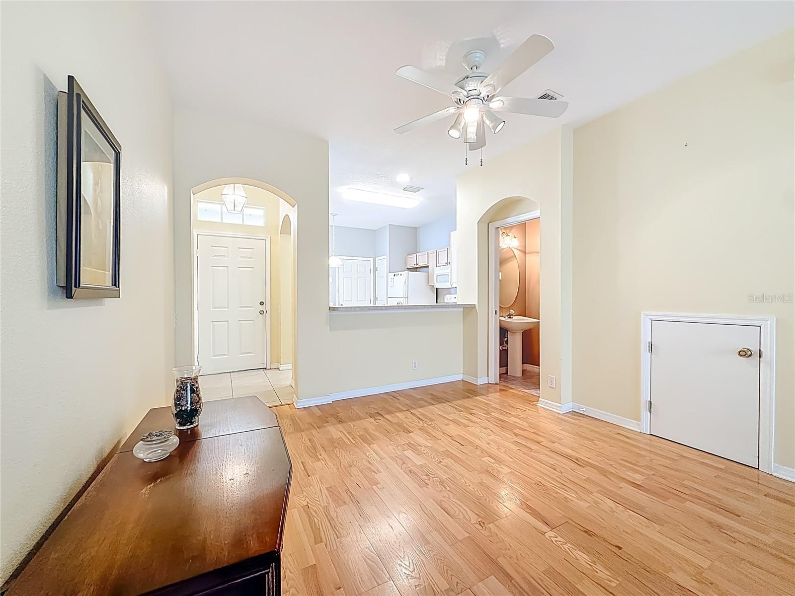 LAKE POINTE AT COUNTRYSIDE - Residential