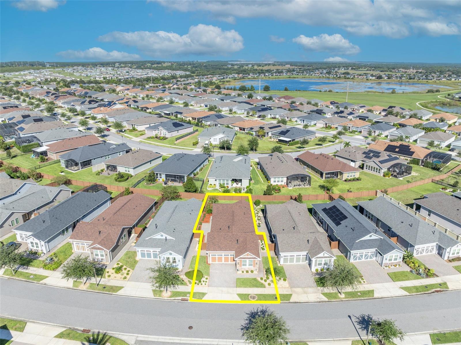 CASCADES/GROVELAND PH 6 - Residential