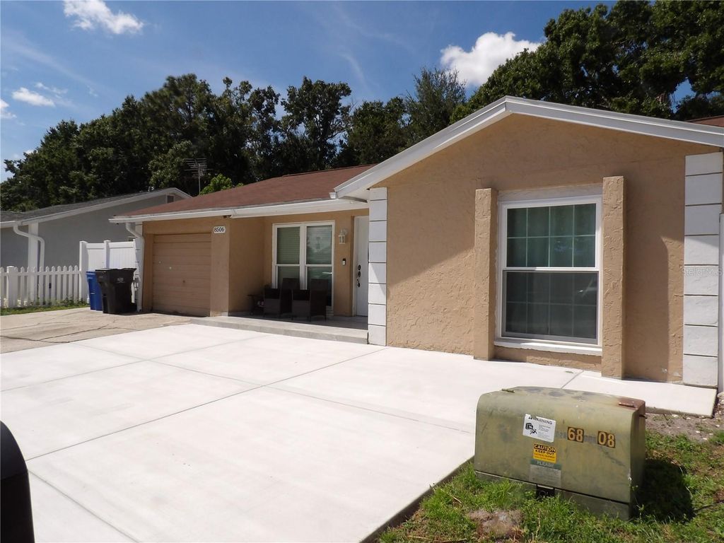 Photo of 8506 Seven Coves Ct, Tampa, FL 33634 (MLS # TB8434680)