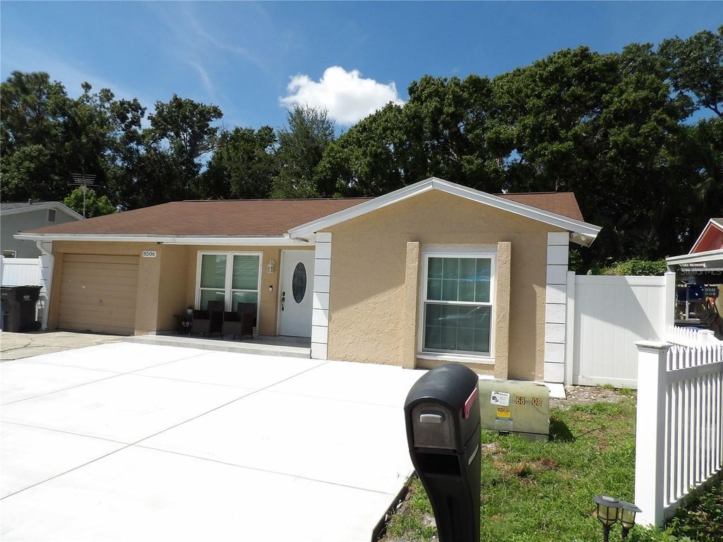 Photo of 8506 Seven Coves Ct, Tampa, FL 33634 (MLS # TB8434680)