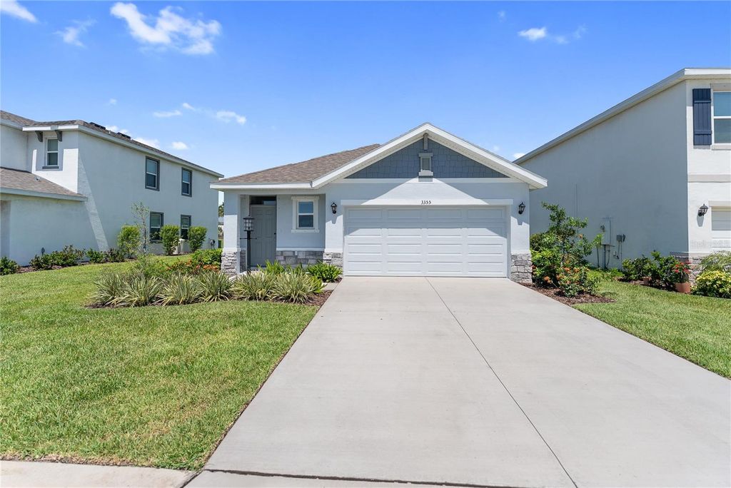 Photo of 3355 Hilltop Circle, Bradenton, FL 34211 (MLS # A4656169)