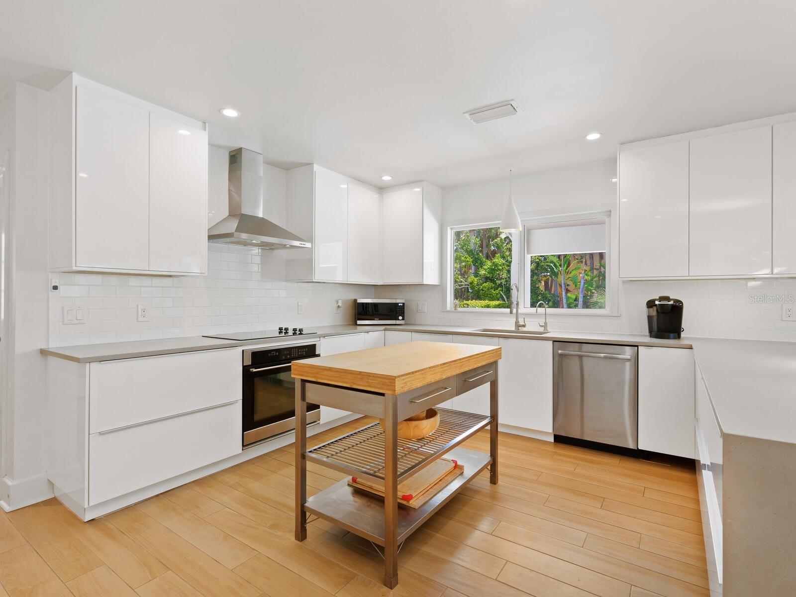 NORTH MANASOTA KEY - Residential