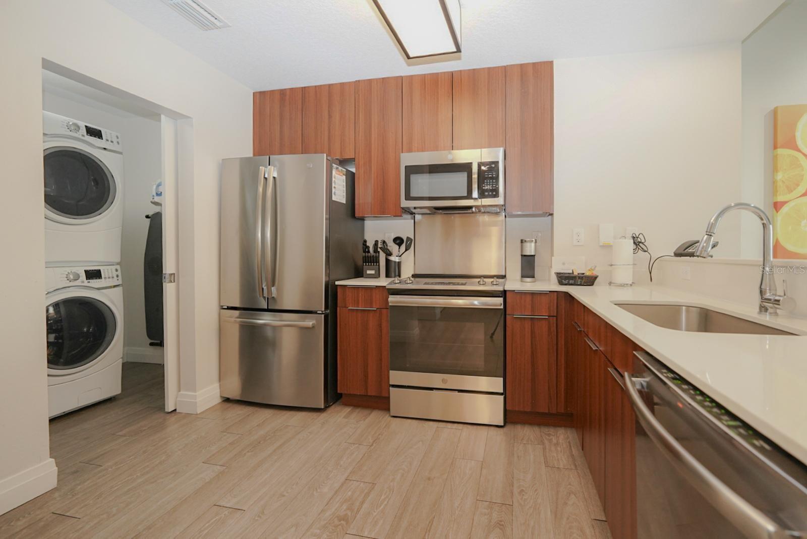 GROVE RESORT AND SPA HOTEL CONDOMINIUM 2 201903961 - Residential