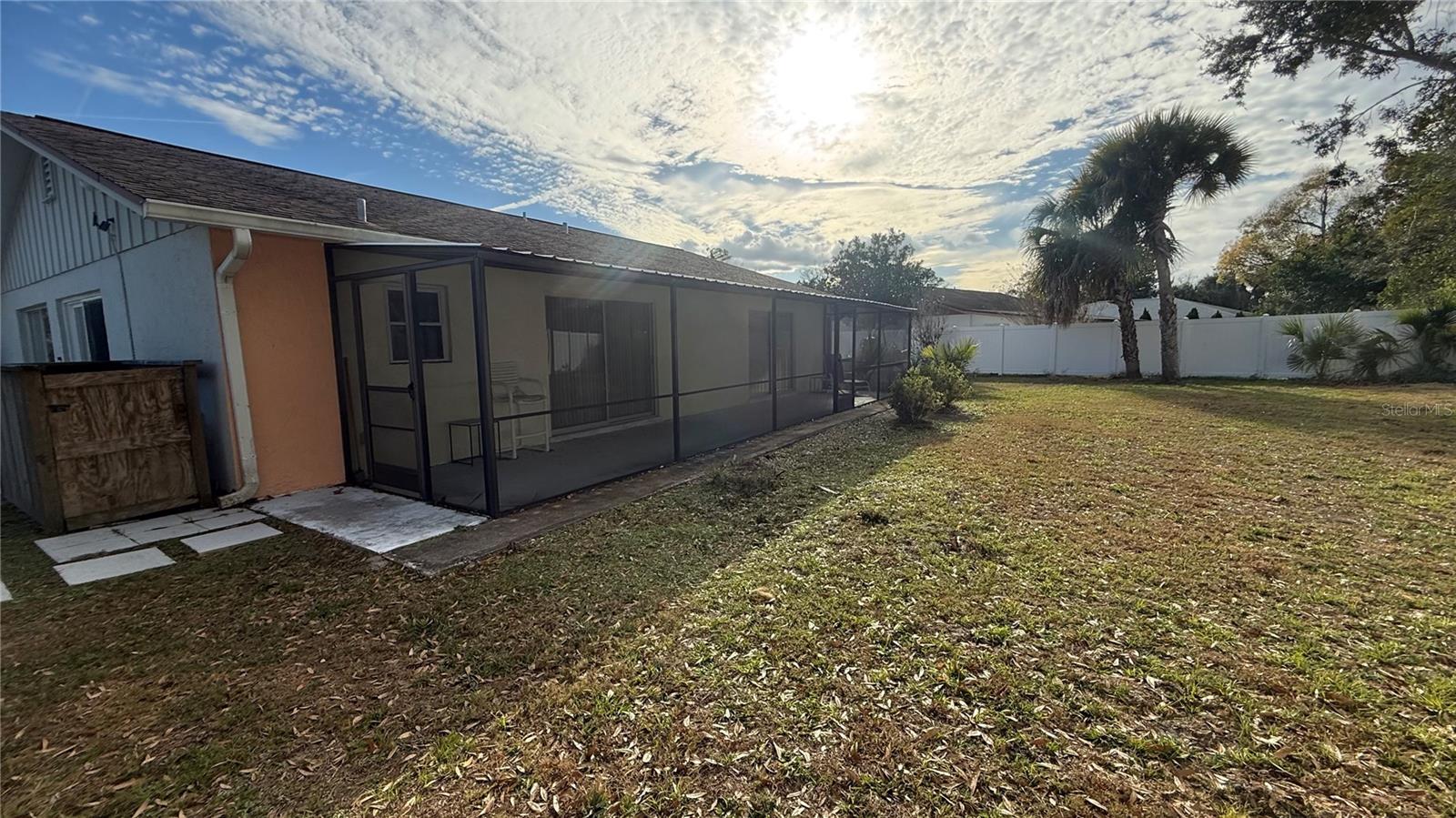 COUNTRY CLUB COVE - Residential