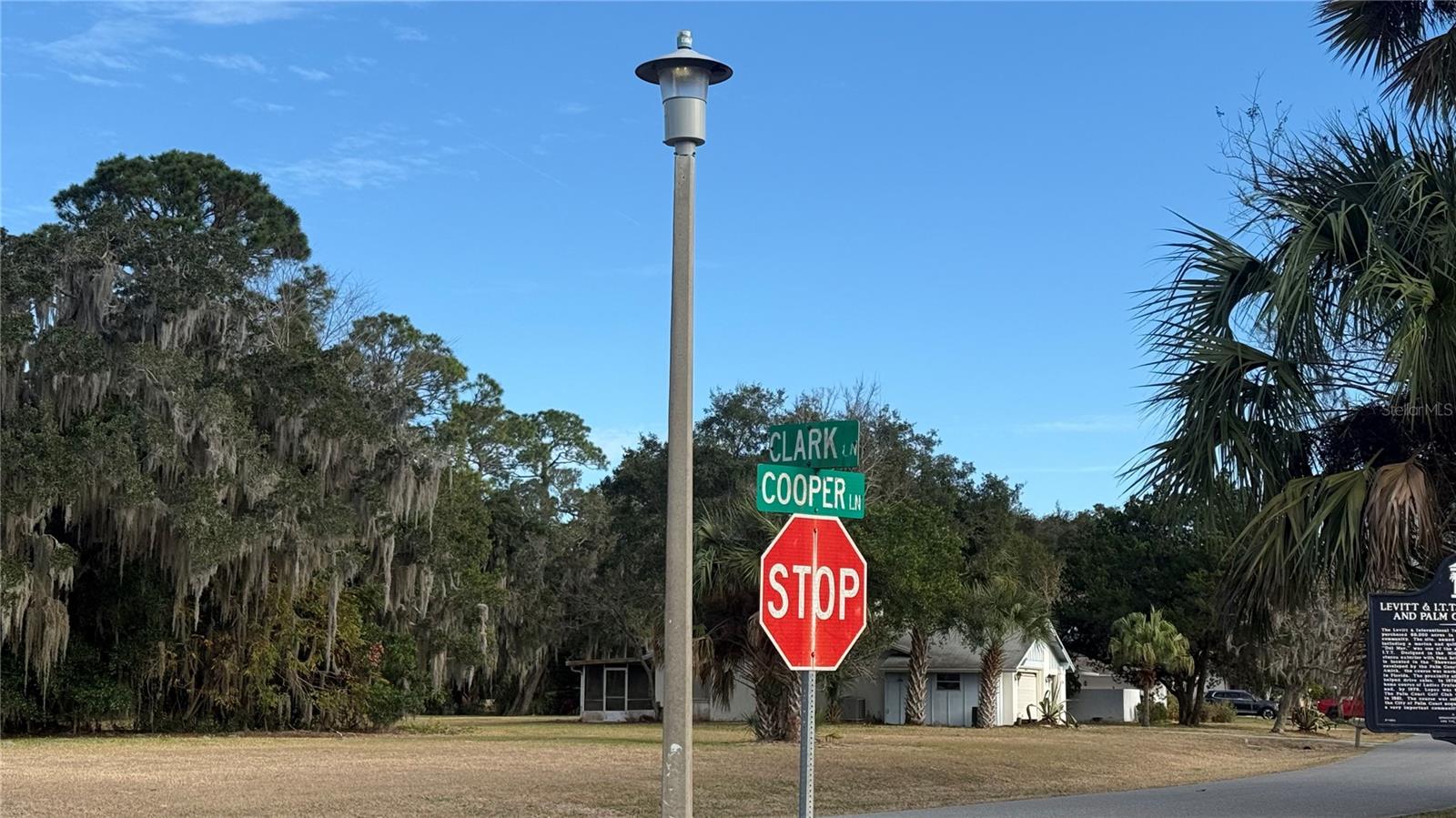 COUNTRY CLUB COVE - Residential