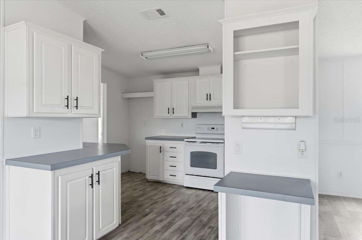 COUNTRY VIEW ESTATES - Residential