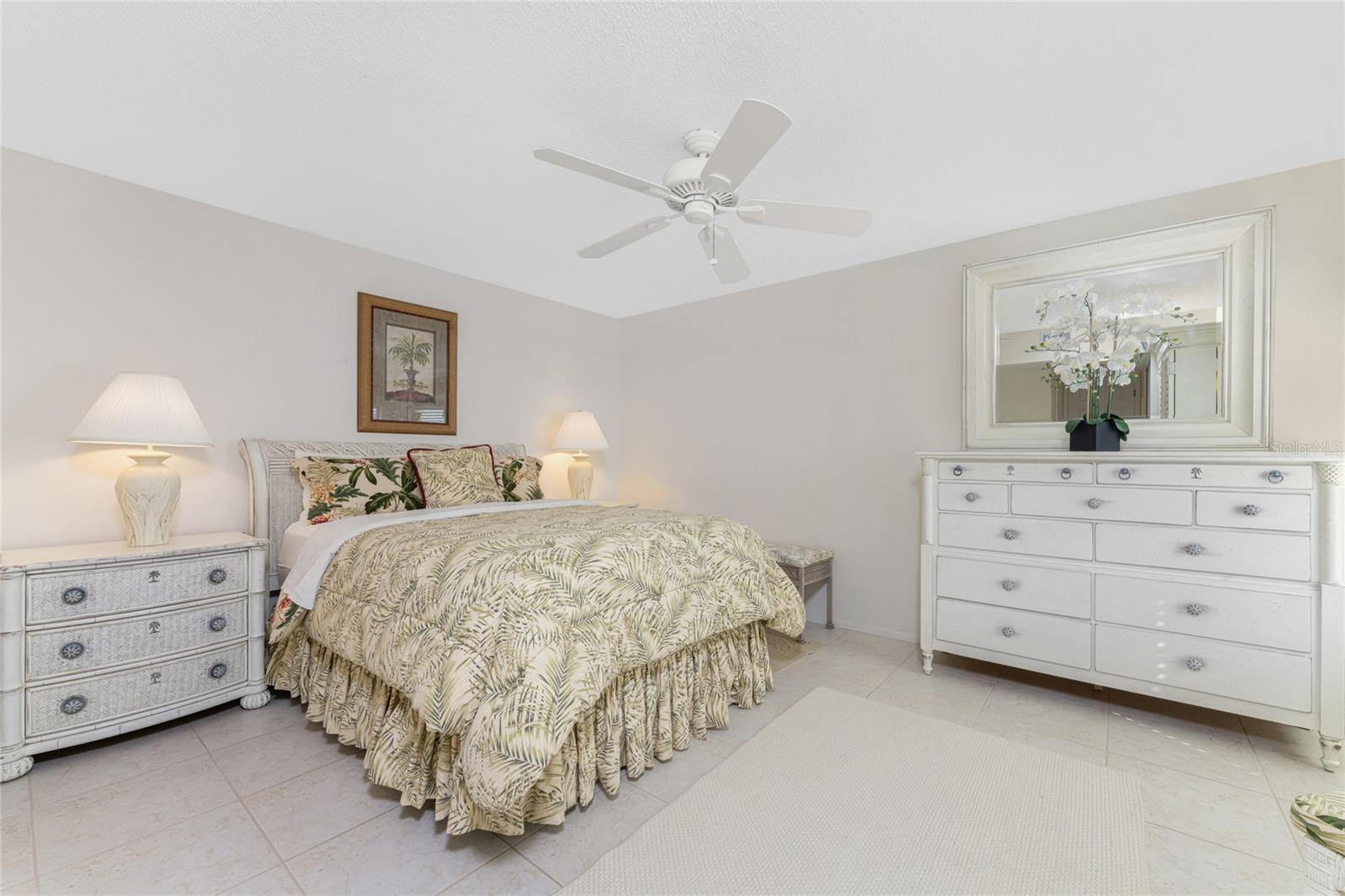 TAMARIND GULF & BAY BLDG B5 PH - Residential