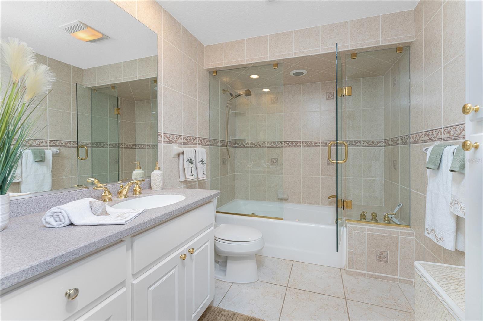 TAMARIND GULF & BAY BLDG B5 PH - Residential