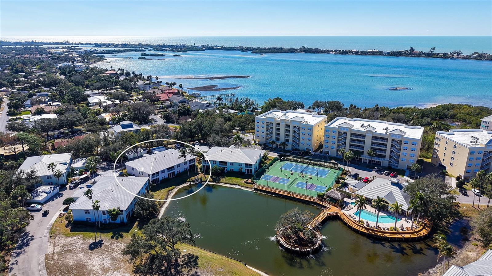 LAKE VISTA - Residential