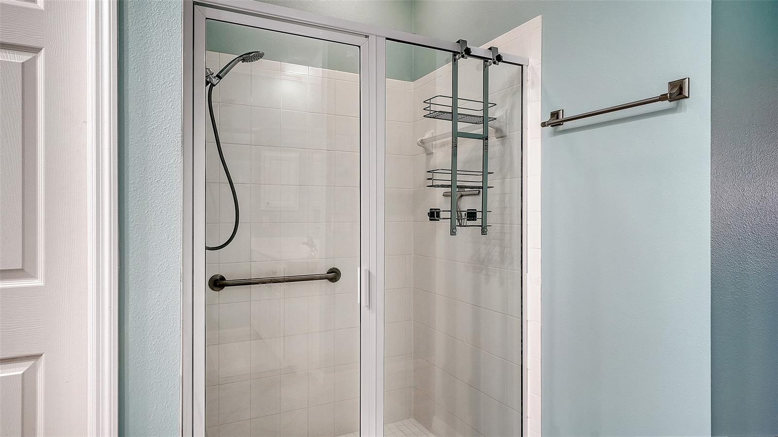 LAKE VISTA - Residential