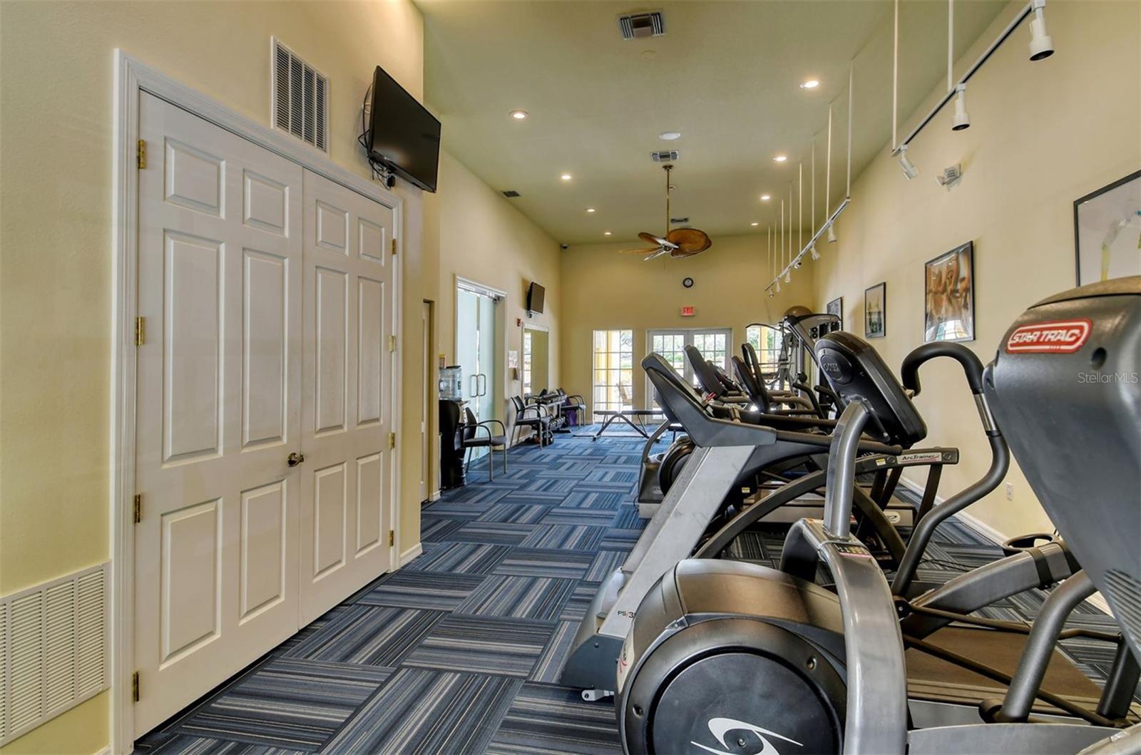 LAKE VISTA - Residential