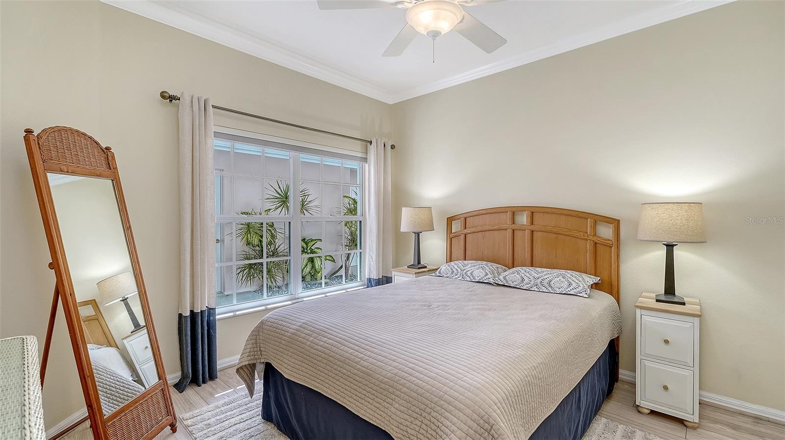 LAKE VISTA - Residential