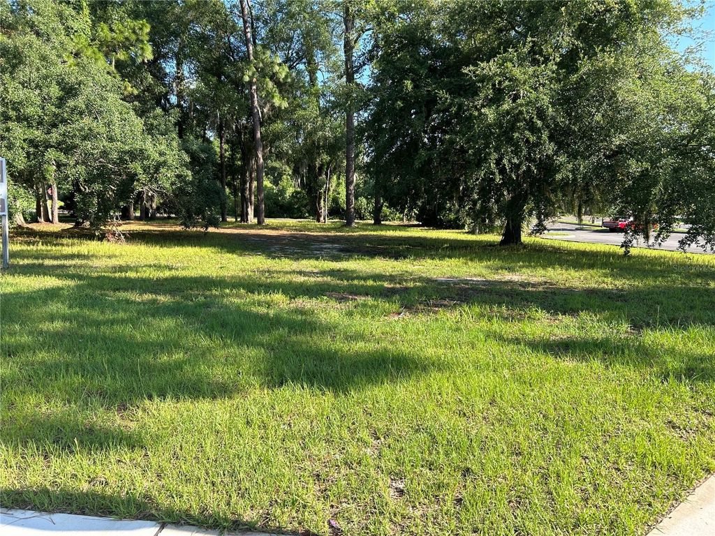 Photo of Ocala, FL 34471 (MLS # OM720455)