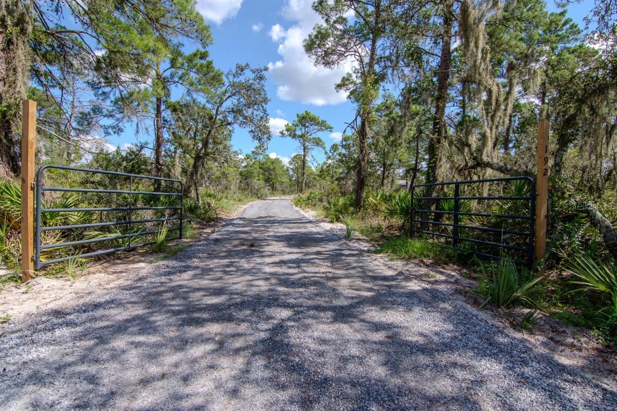 OAKRIDGE ESTATES - Residential