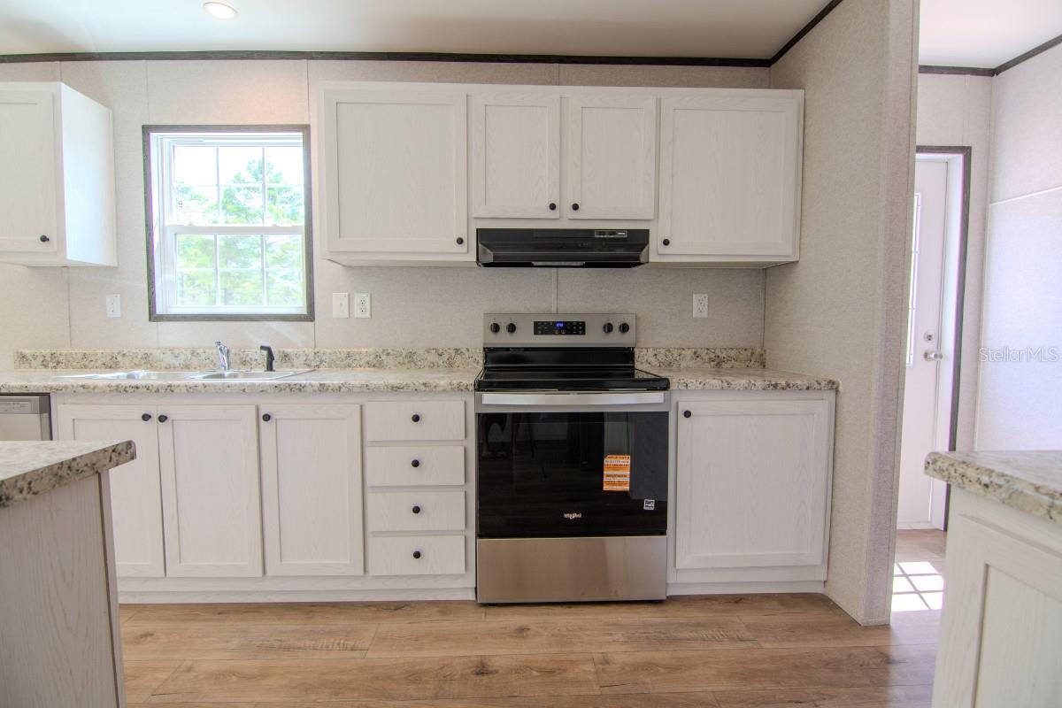 OAKRIDGE ESTATES - Residential