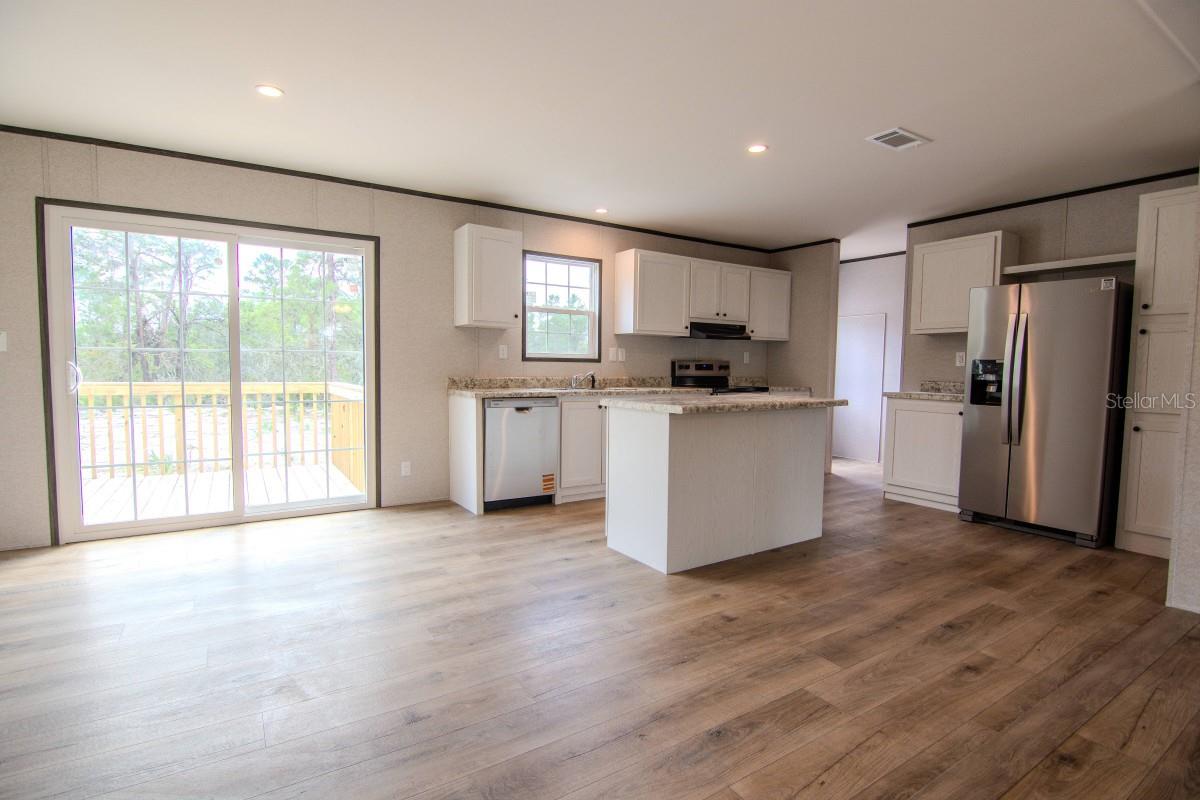 OAKRIDGE ESTATES - Residential