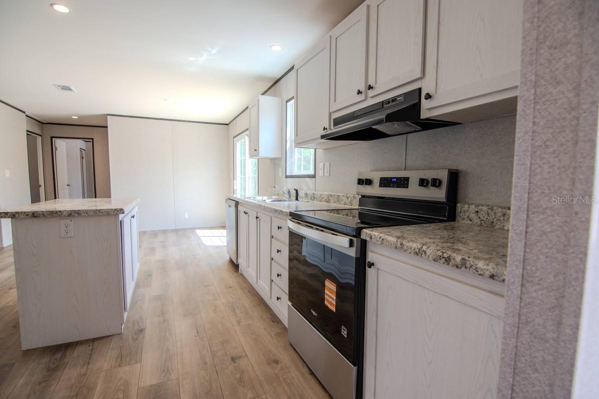 OAKRIDGE ESTATES - Residential