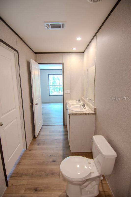 OAKRIDGE ESTATES - Residential