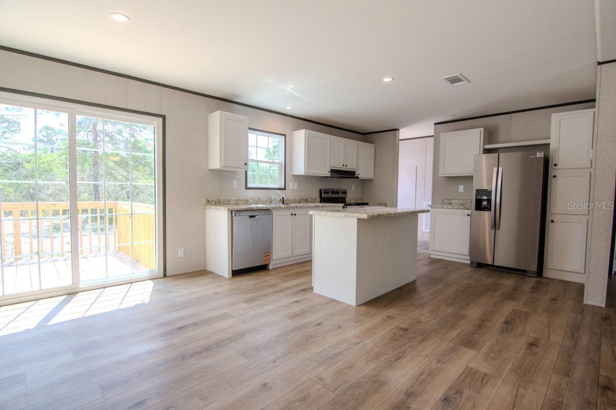 OAKRIDGE ESTATES - Residential