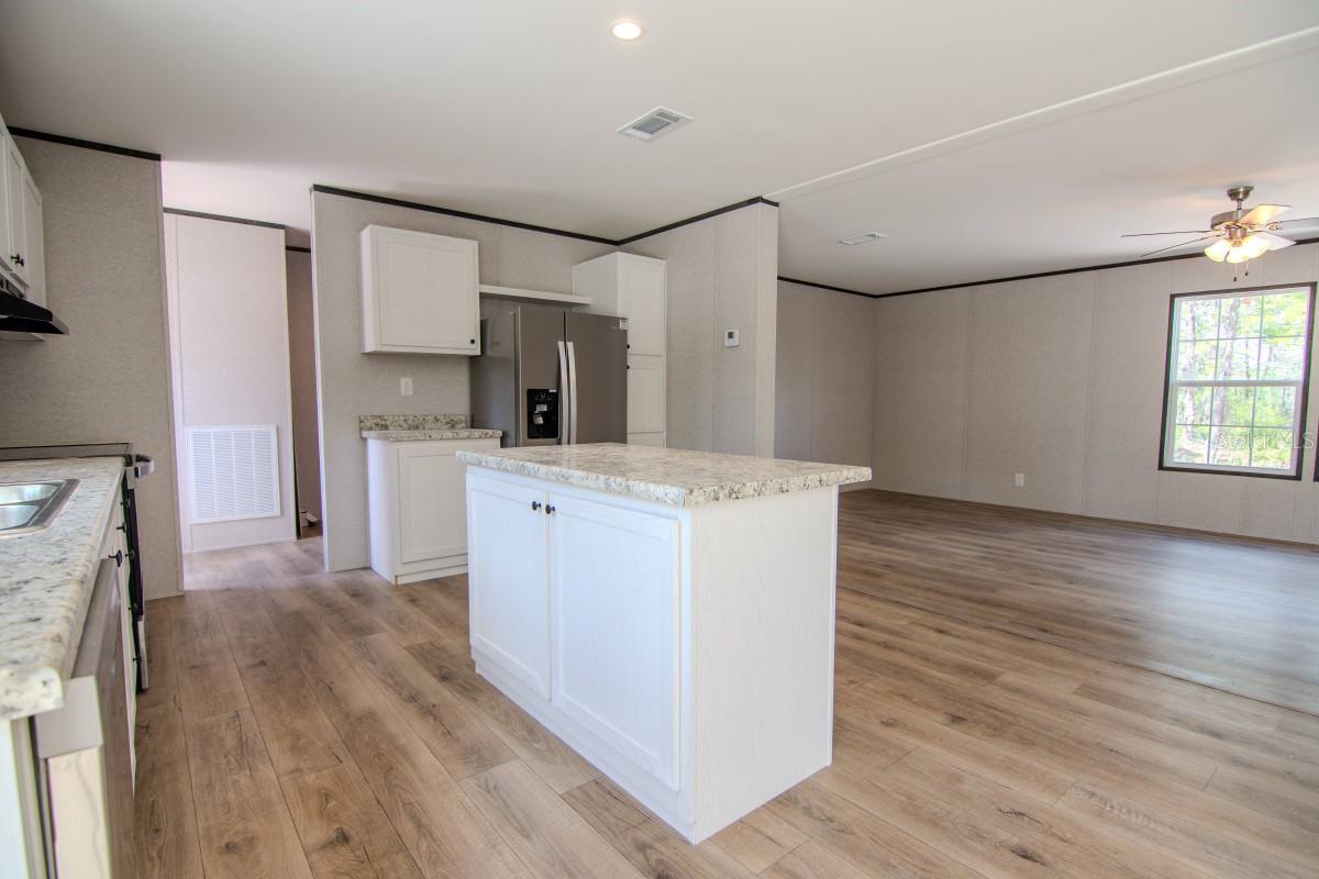 OAKRIDGE ESTATES - Residential