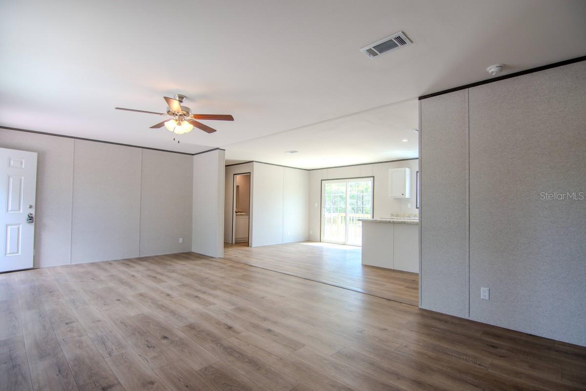 OAKRIDGE ESTATES - Residential