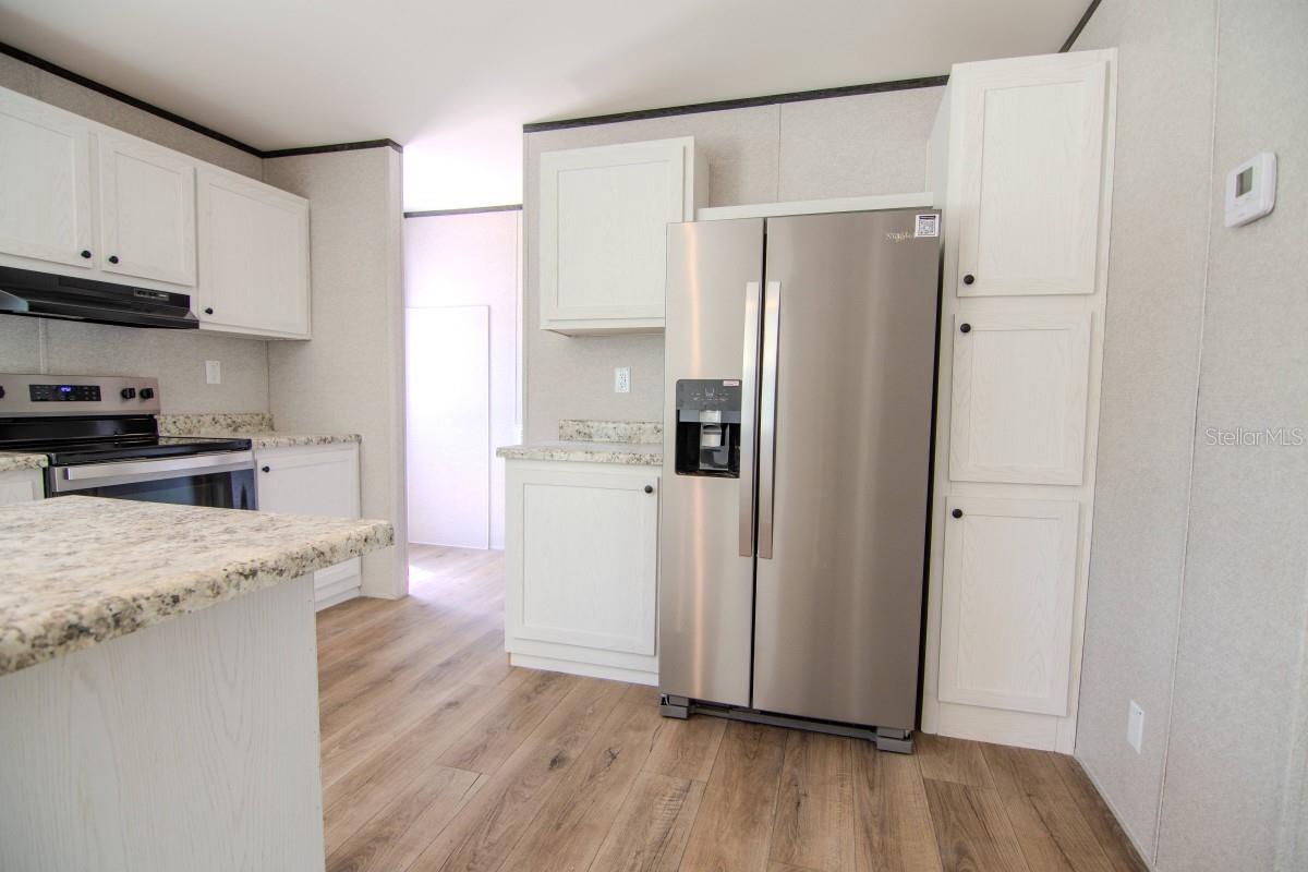 OAKRIDGE ESTATES - Residential