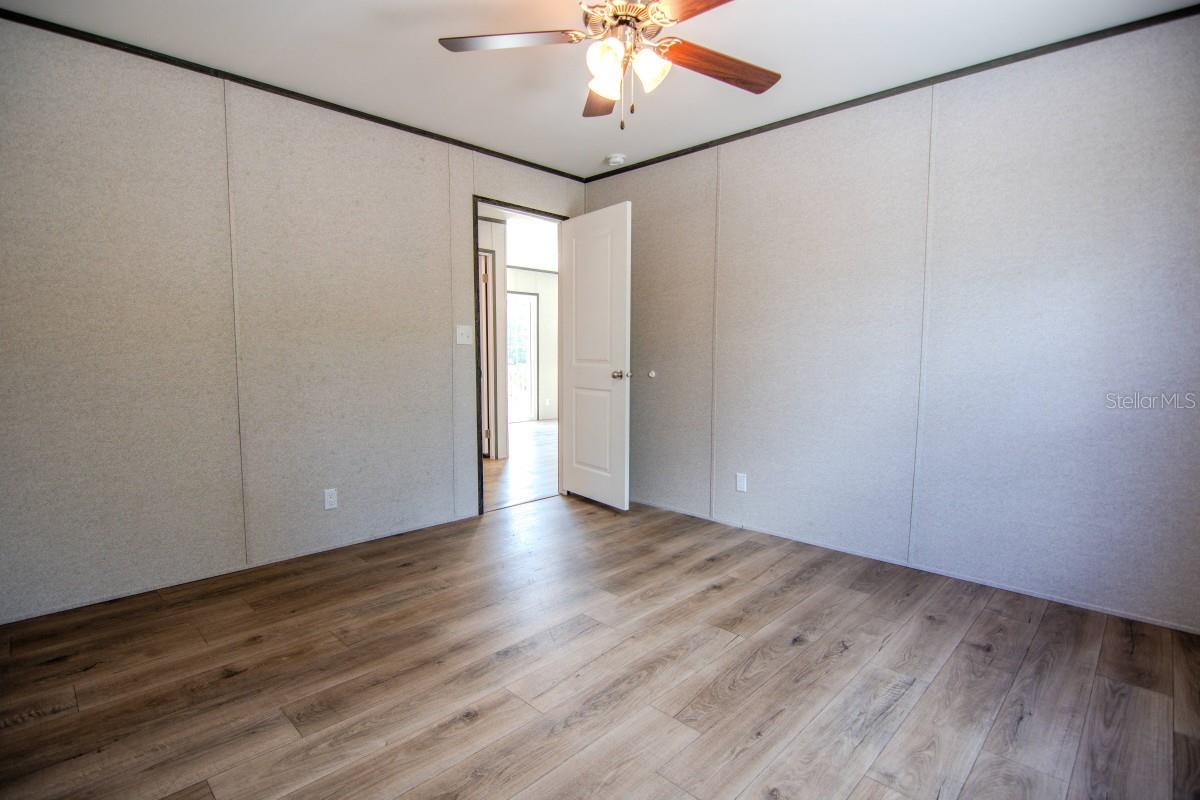 OAKRIDGE ESTATES - Residential