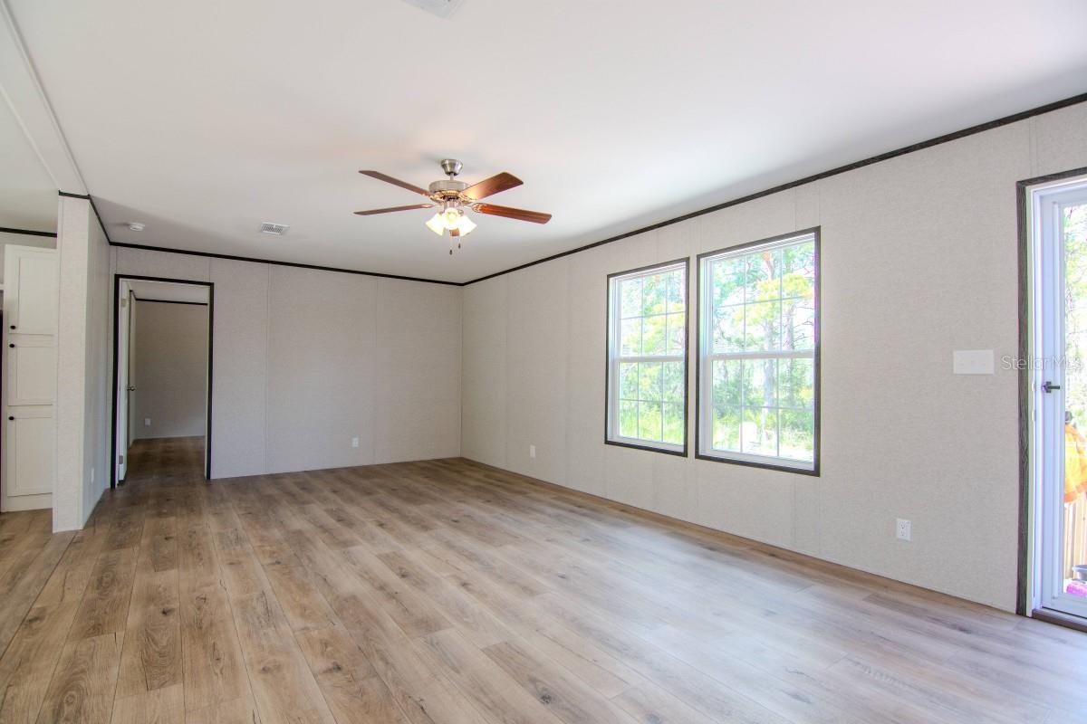 OAKRIDGE ESTATES - Residential