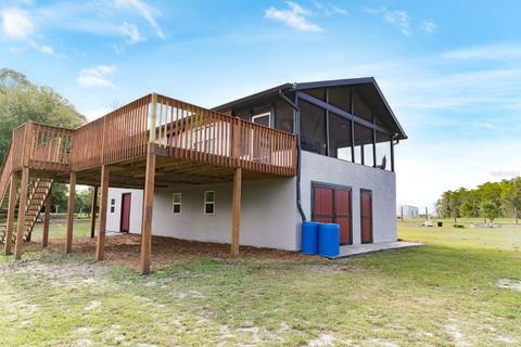 Photo of 2775 Apaloosa Trail, Deltona, FL 32738 (MLS # V4943973) Photo of 2775 Apaloosa Trail, Deltona, FL 32738 (MLS # V4943973)