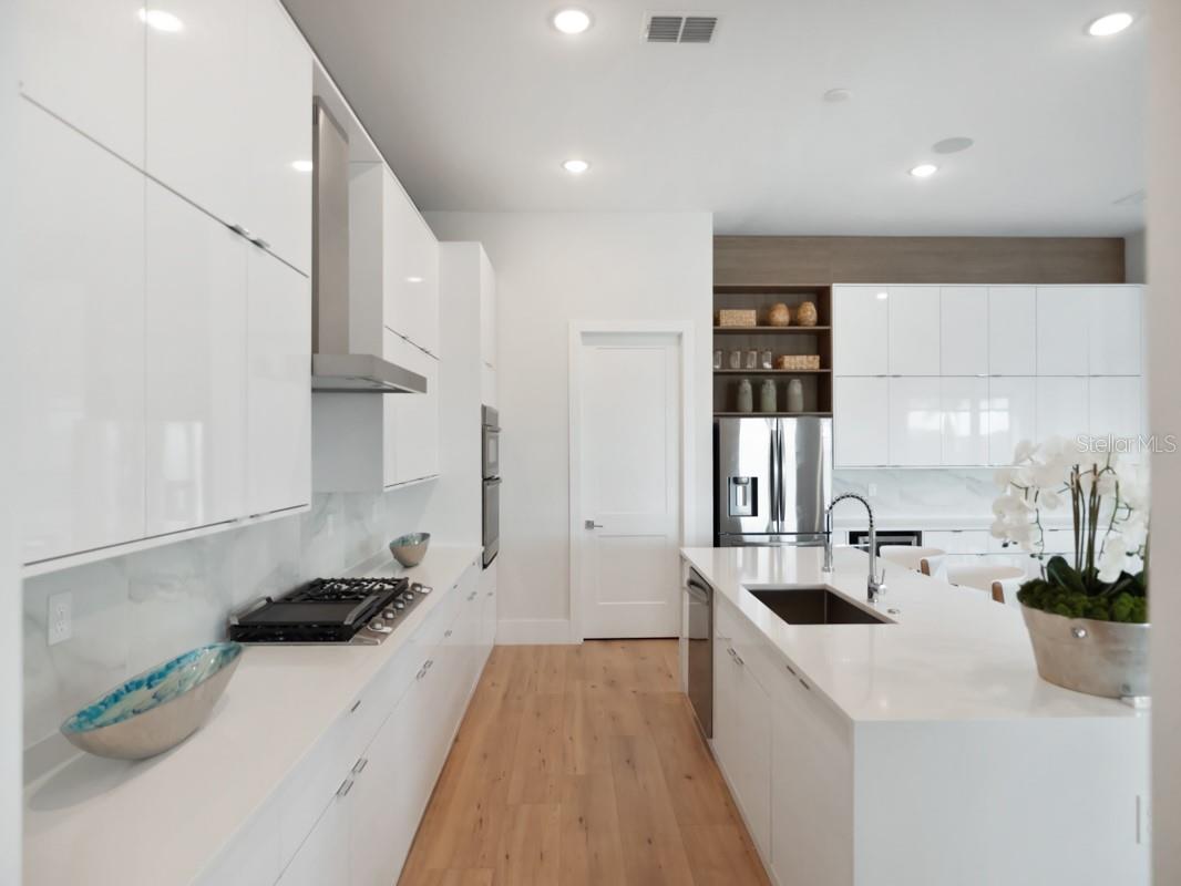 BELLA COLLINA WEST SUB - Residential