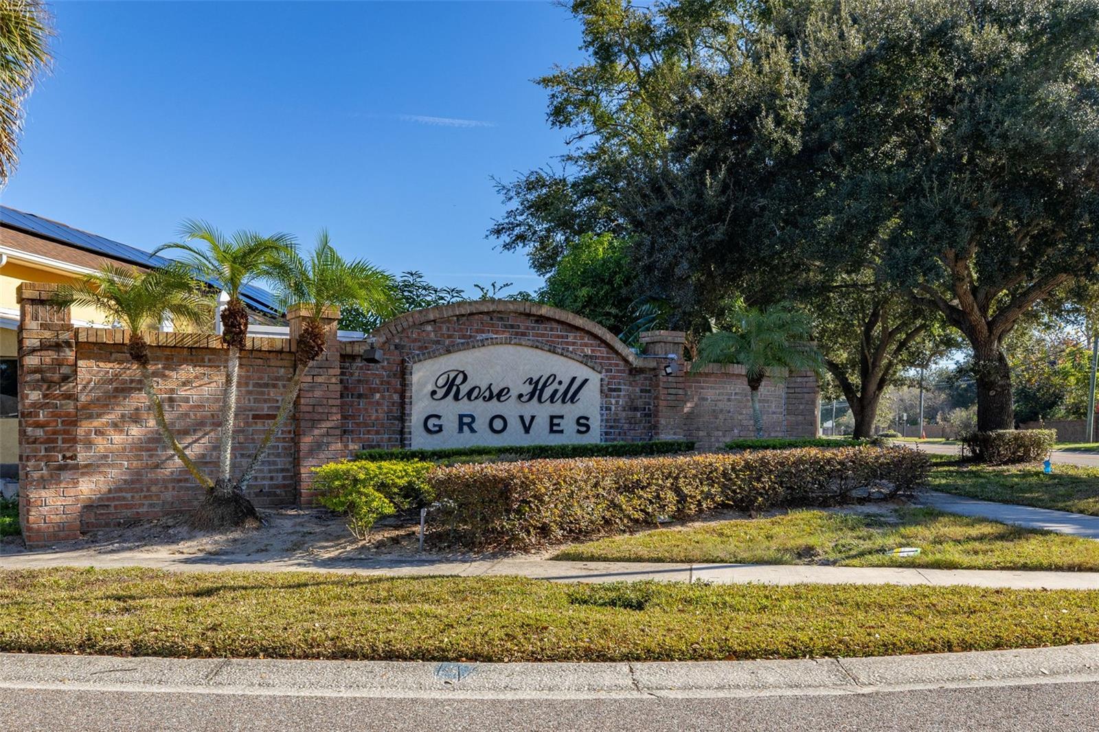 ROSE HILL GROVES - Residential