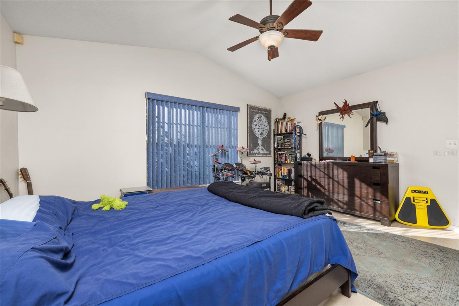 ROSE HILL GROVES - Residential