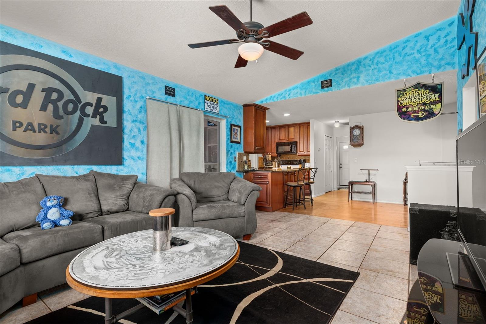 ROSE HILL GROVES - Residential