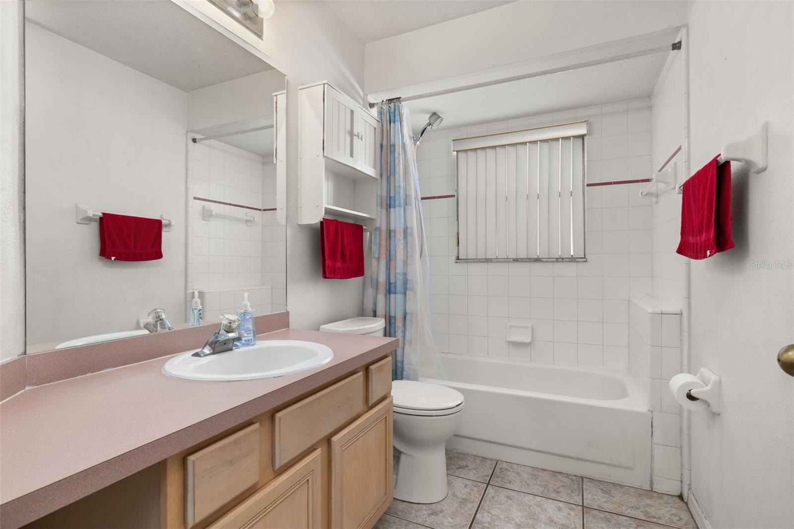 ROSE HILL GROVES - Residential