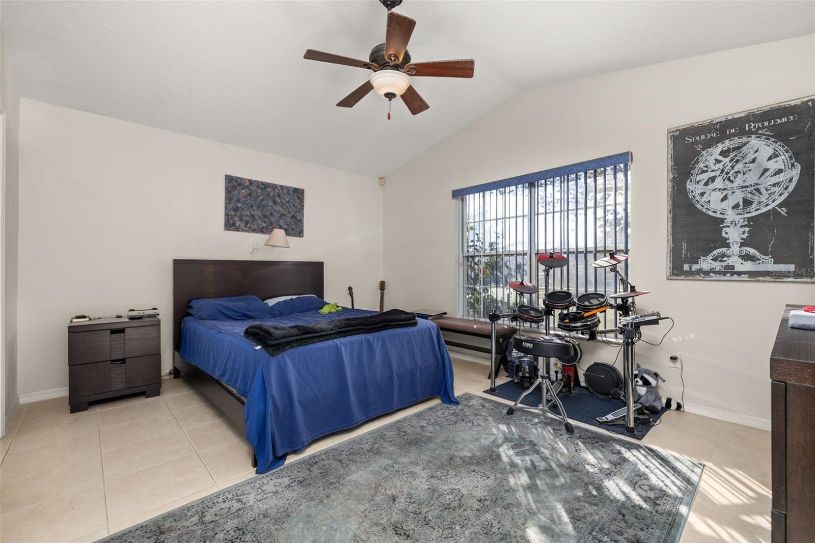 ROSE HILL GROVES - Residential