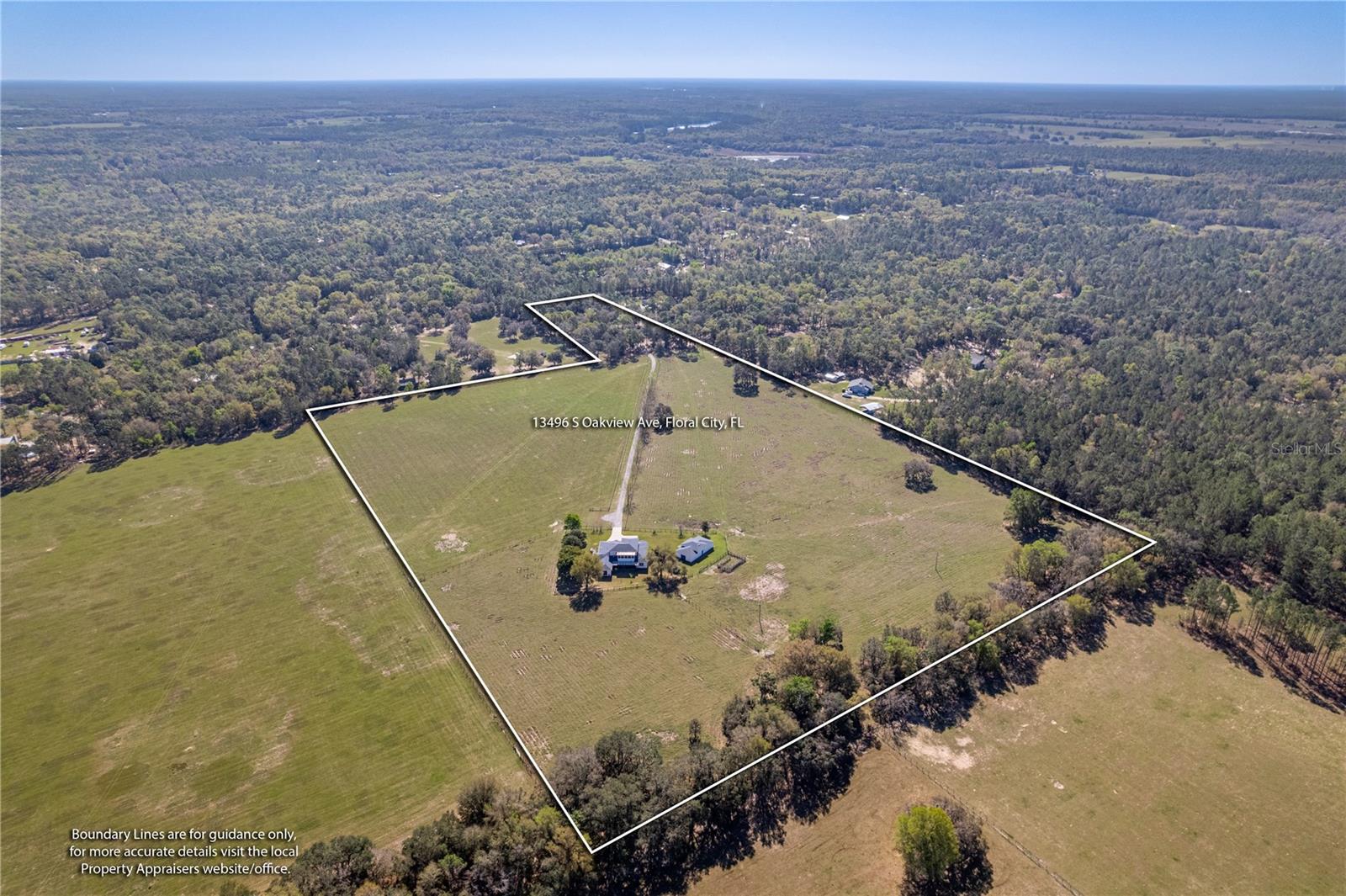 WHISPERING OAKS - Residential