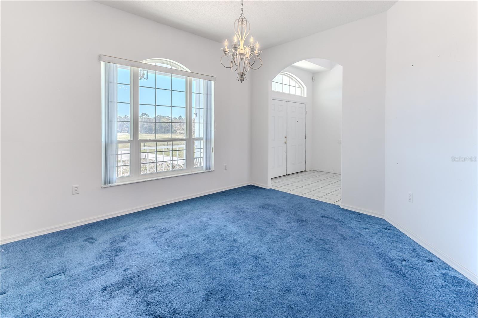 WHISPERING OAKS - Residential