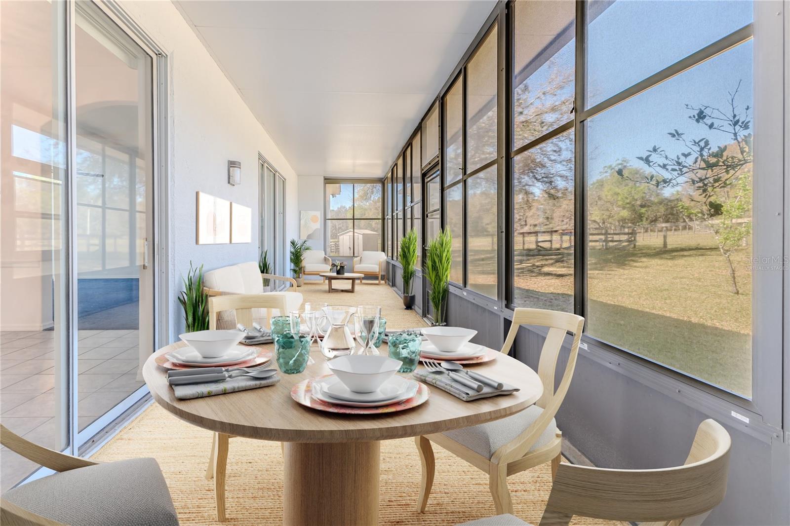 WHISPERING OAKS - Residential