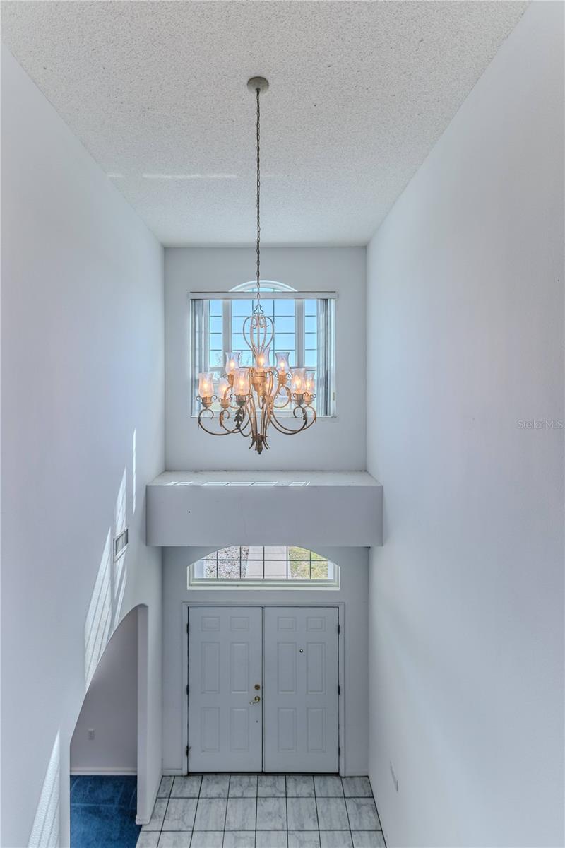 WHISPERING OAKS - Residential