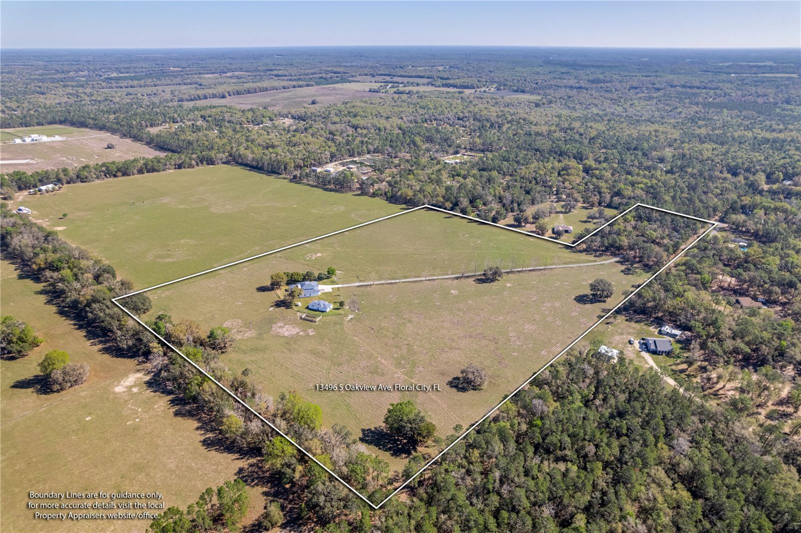 WHISPERING OAKS - Residential