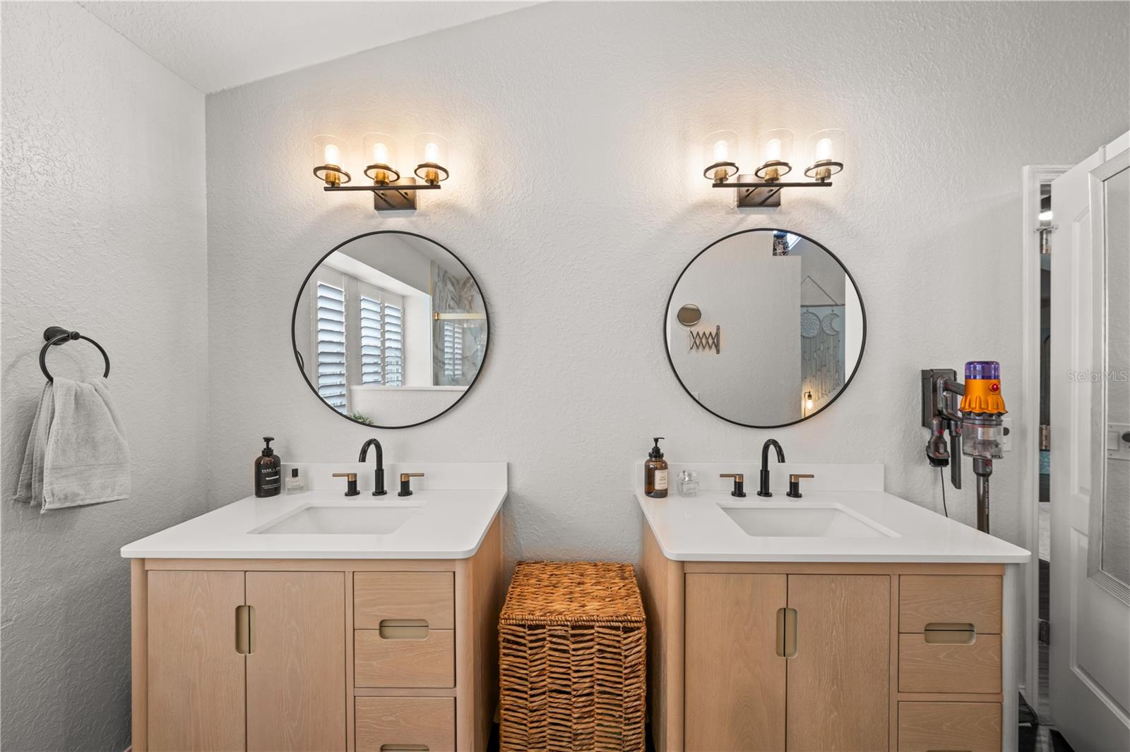 NATURES HIDEAWAY - Residential