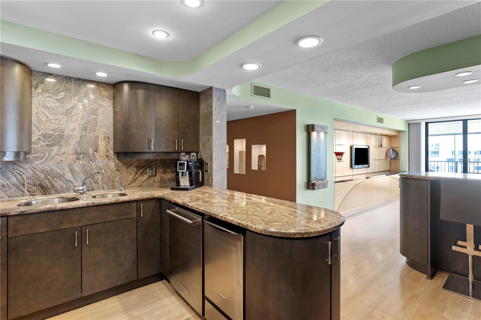 SAND KEY CONDO-SOUTH BEACH 1460 - Residential