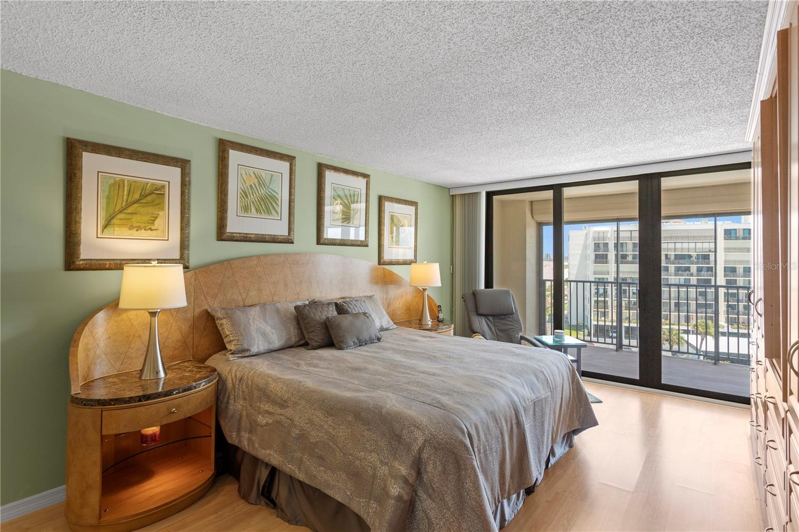 SAND KEY CONDO-SOUTH BEACH 1460 - Residential
