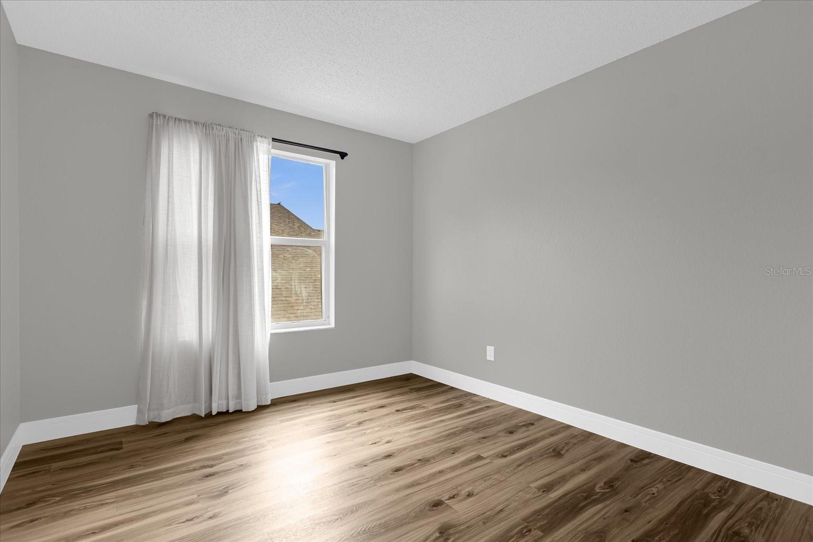 LINDFIELDS UNIT 1 - Residential Lease